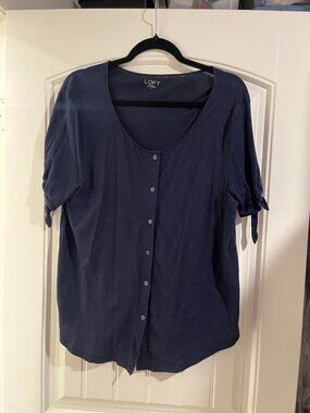 Loft shirt navy sz. L